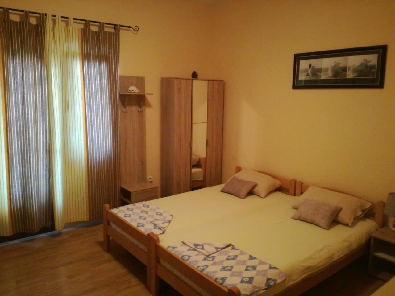 Romana 1 Tivat Extérieur photo